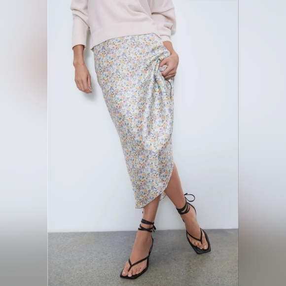 Zara women's large cream floral satin midi hi-low a-line skirt - Picture 2 of 9